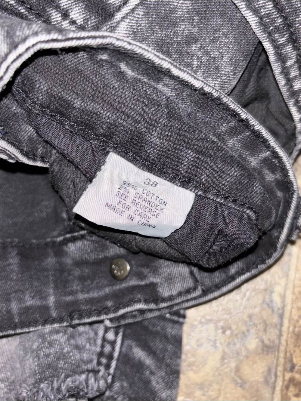 Kilogram Men’s Black Washed Distressed Jean Shorts - Picture 3 of 7